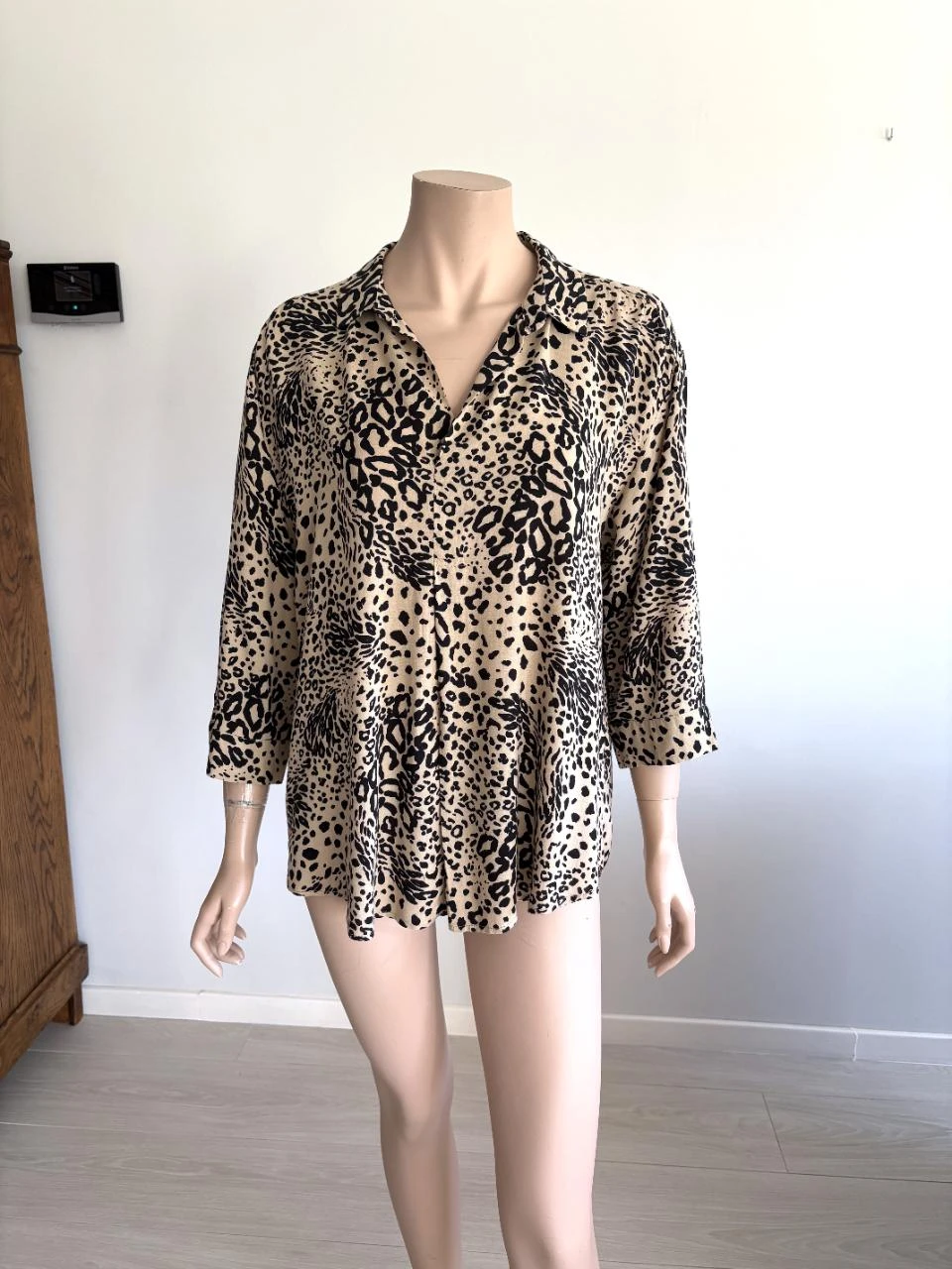 Blusa leopardo Primark – 40 – gola e decote em V – 100% viscose – photo 2